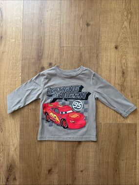 NWOT Lightening McQueen Grey Kids Long-Sleeve Tee